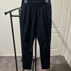 Under Armour Men's Black Athletic Pants